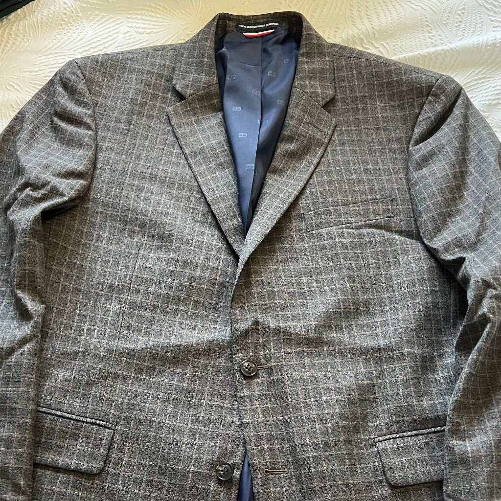 Men's Tommy Hilfiger Th Flex Charcoal, Brown, And Grey Check Sportcoat 44r Nwot